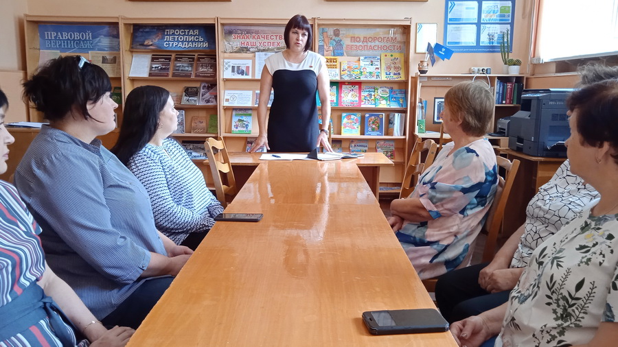 Встреча с депутатом в детской библиотеке-филиале №16