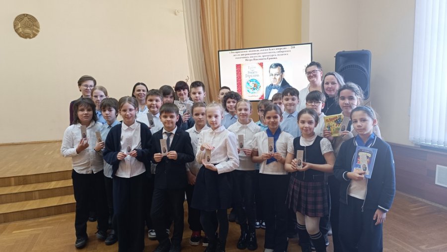 «Это присказка: подожди, сказка будет впереди»