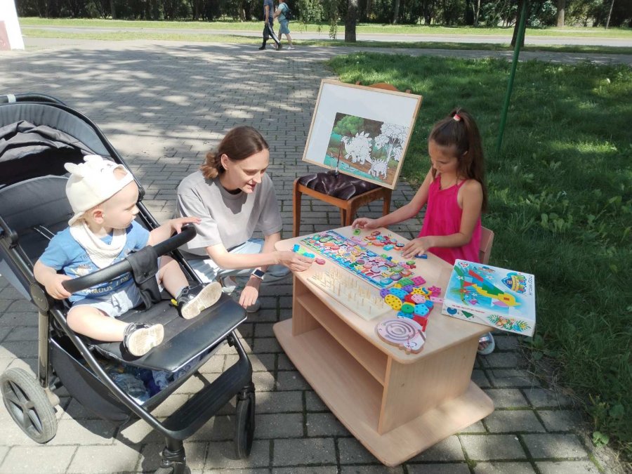 Книжный дворик