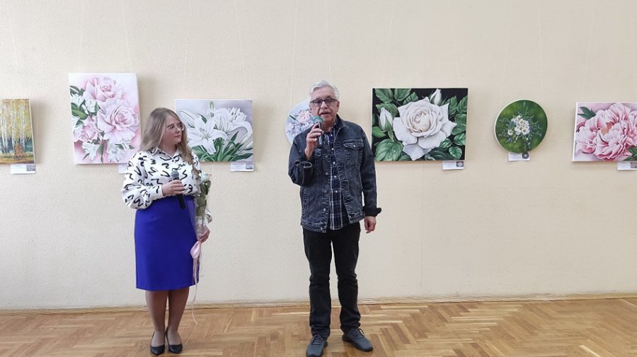 Выставка живописи «Краски лета»