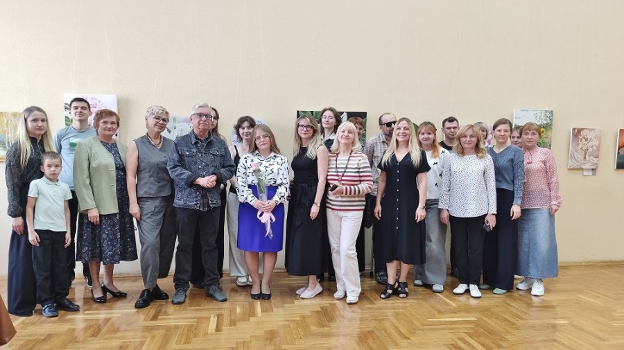 Выставка живописи «Краски лета»