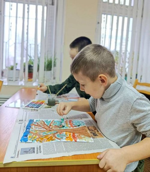 Красок яркий мир