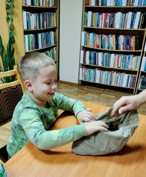 Красок яркий мир