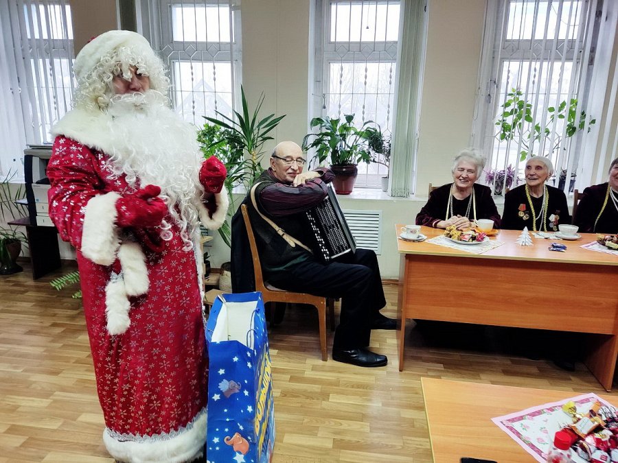 Весело, весело встретим Новый год!