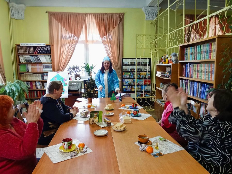 Здравствуй, праздник новогодний