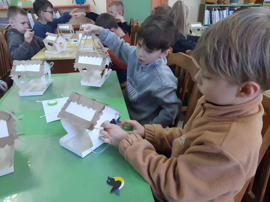 Покормите птиц зимой!