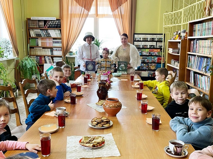 Празднуем Масленицу