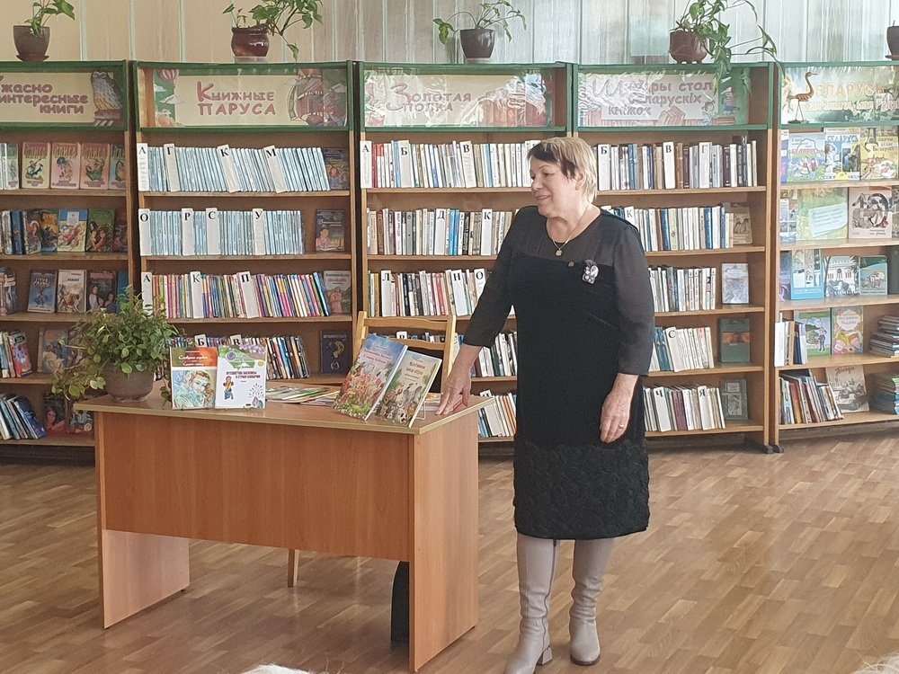 «И вновь душа поэзией полна…»