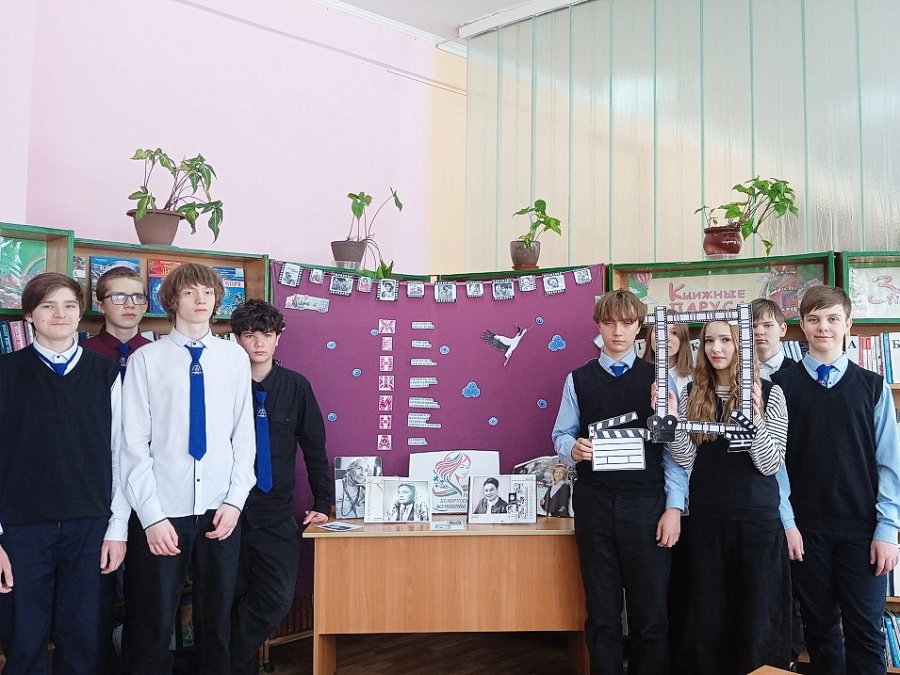 Женщины в свете софитов