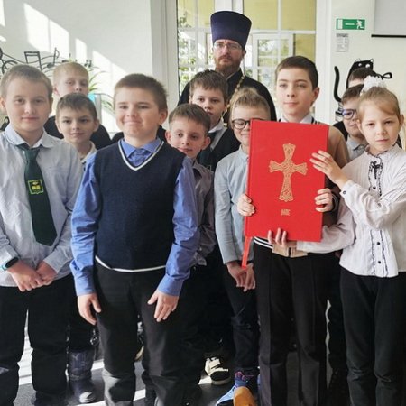 Свет добра из-под обложки