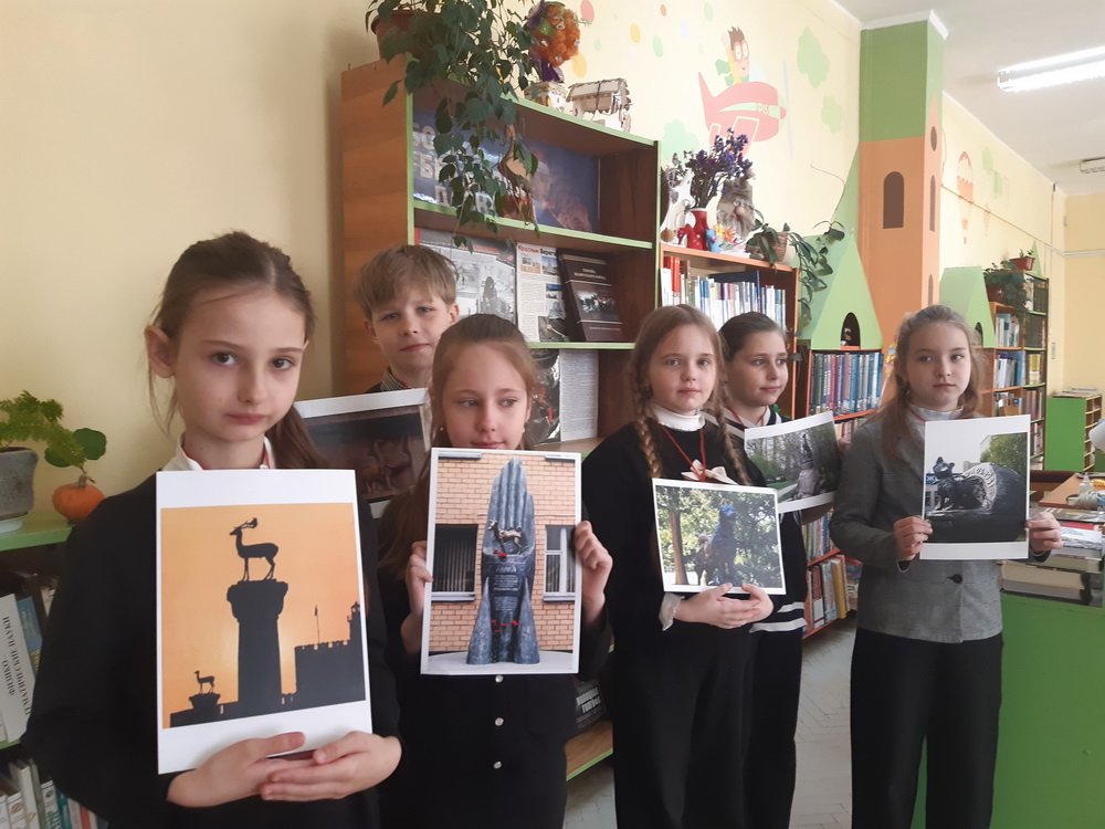 Памятники животным