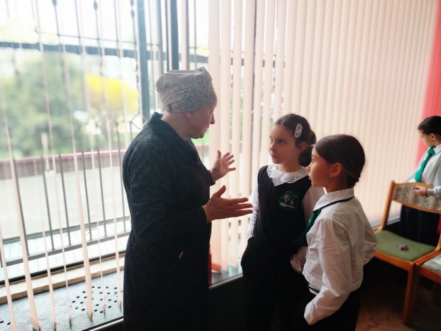 Пасха радость нам несёт