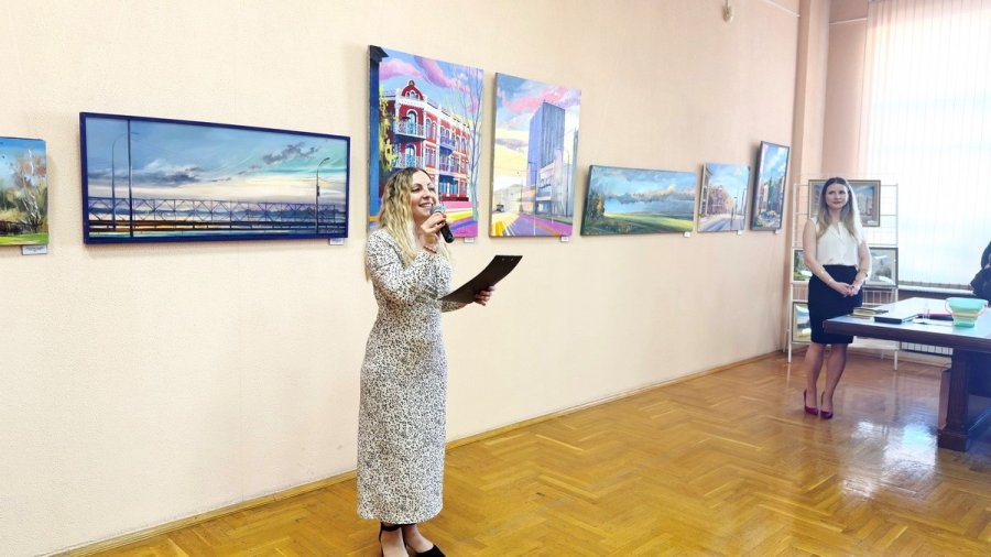 Выставка Ольги Копачёвой «Ритмы улиц»