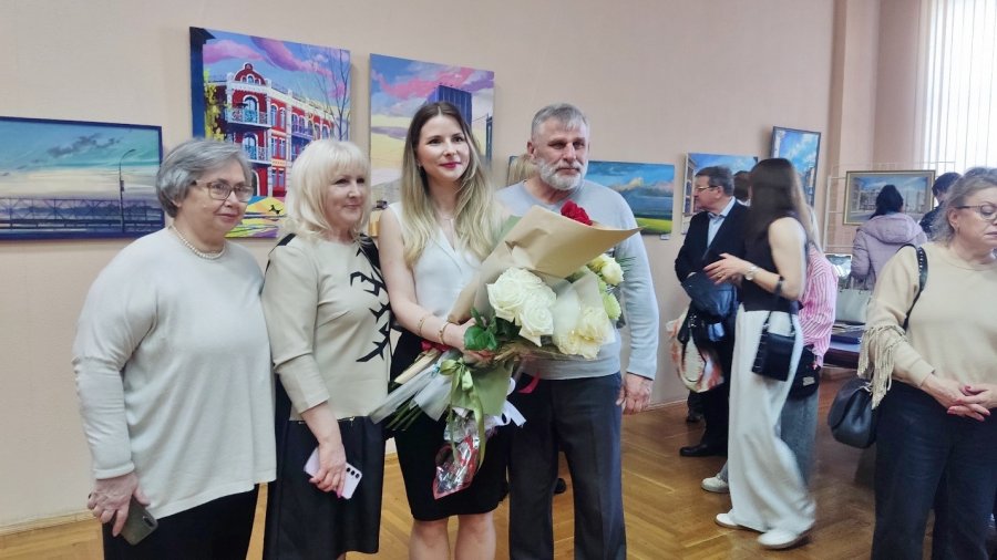 Выставка Ольги Копачёвой «Ритмы улиц»