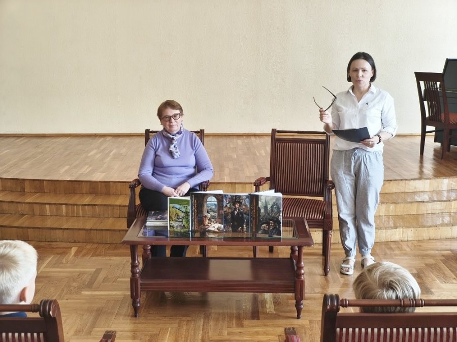 «Признанный через столетия. Жизнь Шарля Перро»