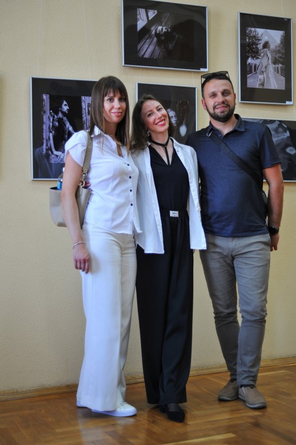 Фотовыставка Марины Земляковой «Свет без цвета»