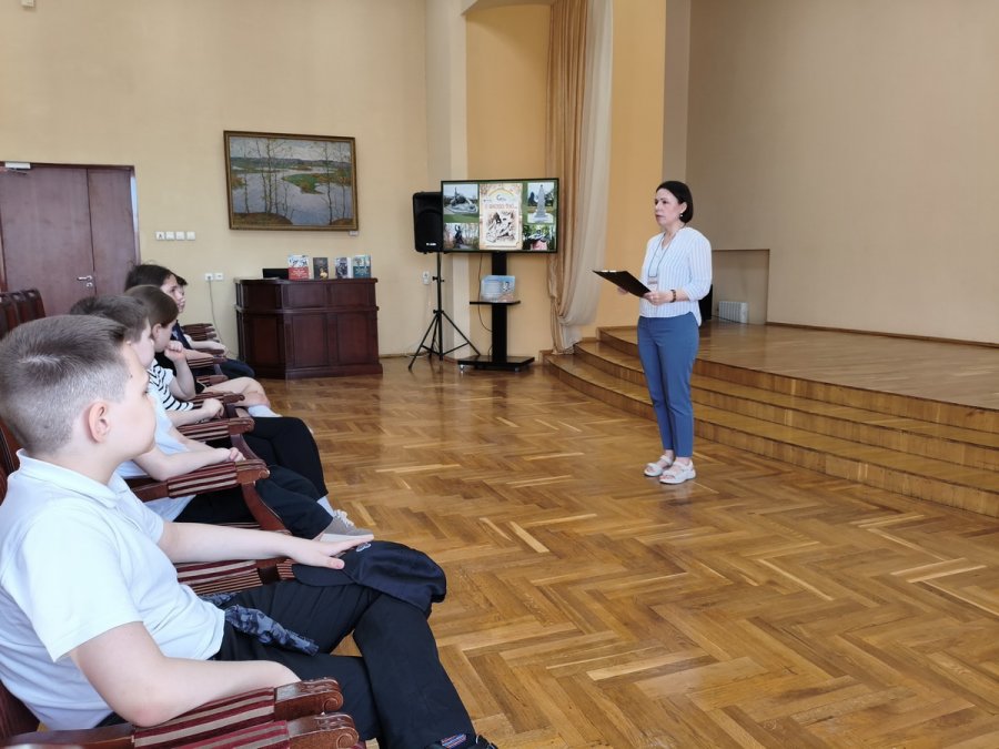 Этих дней не смолкнет слава!