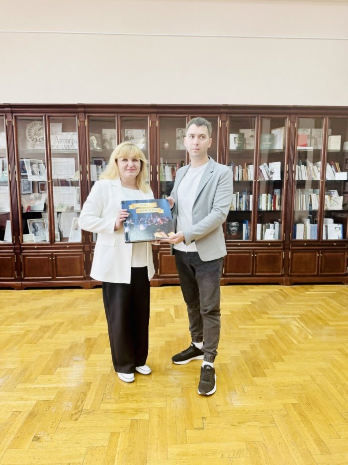 Книга впечатлений в подарок
