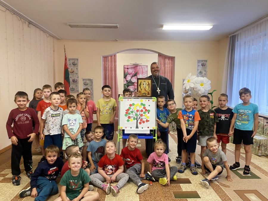 Яблочный Спас нам яблок припас
