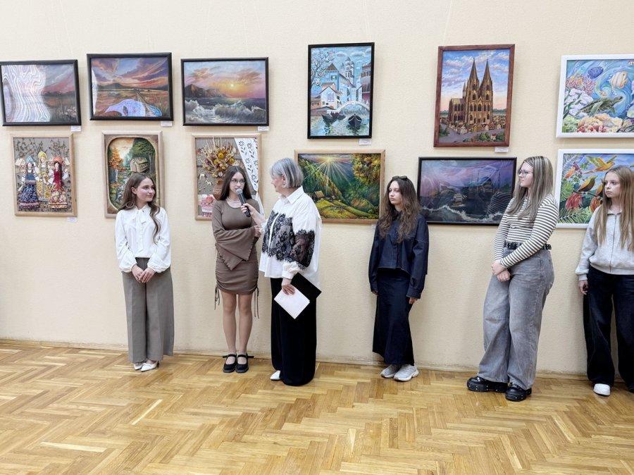 «Мир глазами выпускников»