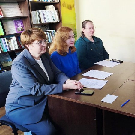 Цифровая трансформация библиотек:  вызовы, решения и стратегии продвижения в социальных сетях